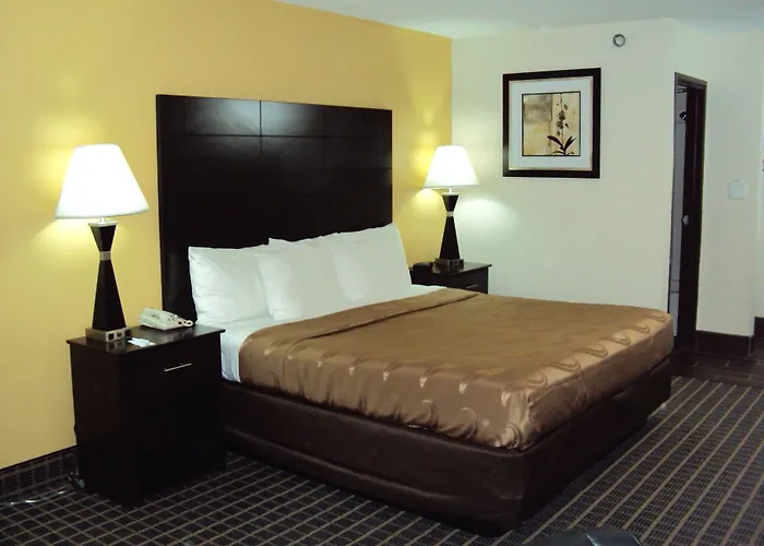 Hotel Quality Area Carbondale