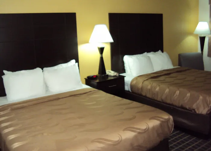 Quality Area 3* Carbondale